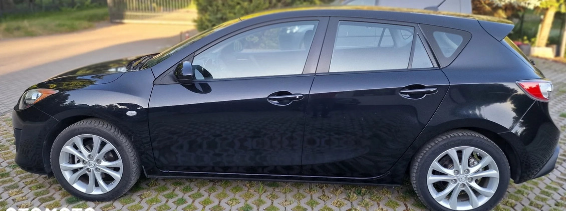Mazda 3 cena 22400 przebieg: 179000, rok produkcji 2009 z Łódź małe 301